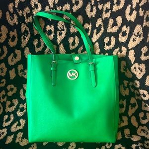 Michael Kors extra deep shoulder bag. Beautiful green. Never been used.